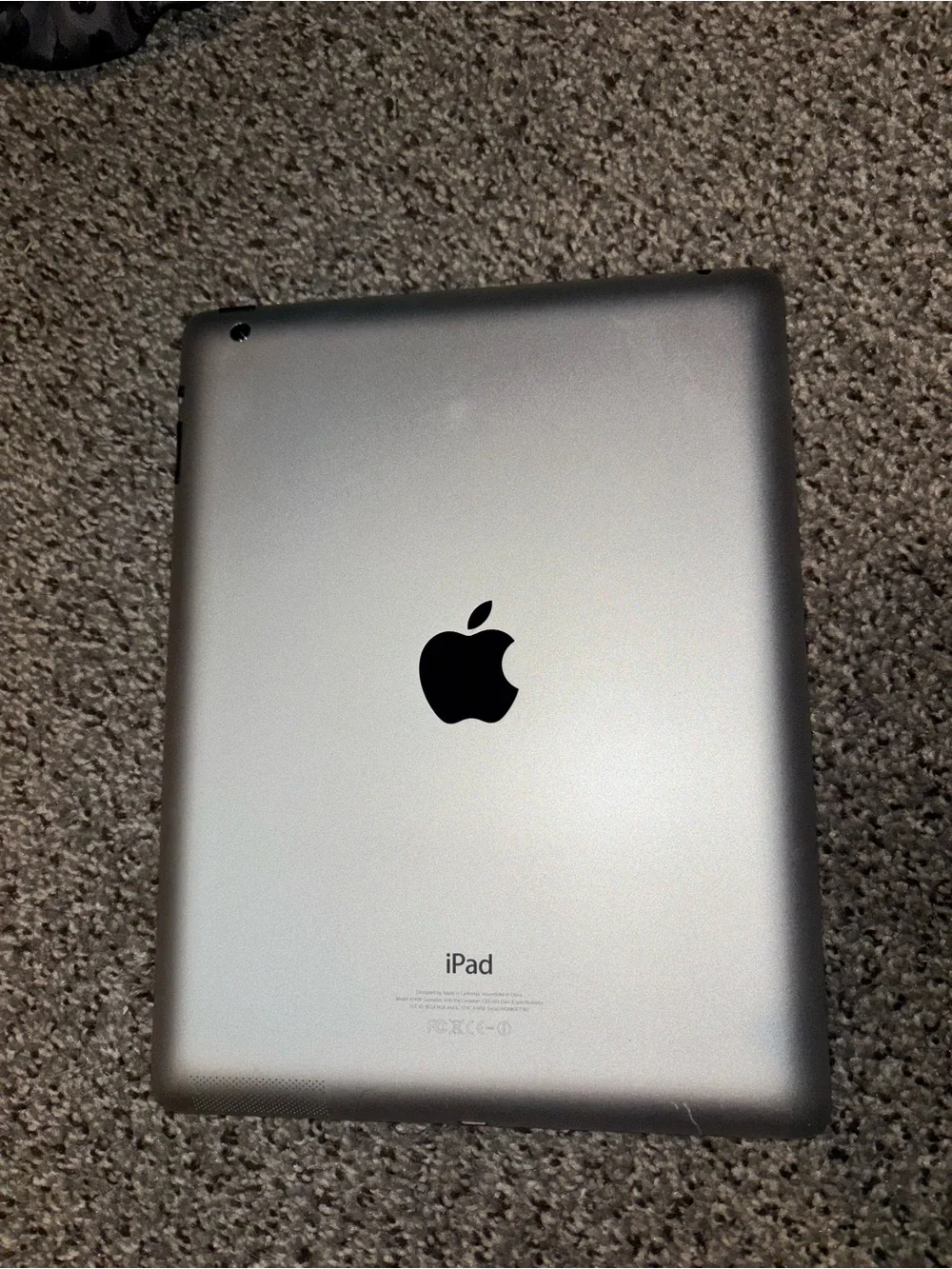 Apple iPad Tablet 4th Generation - 9.7 in. Display
